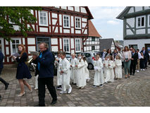 Feier der 1. Heiligen Kommunion in Sankt Crescentius (Foto: Karl-Franz Thiede)